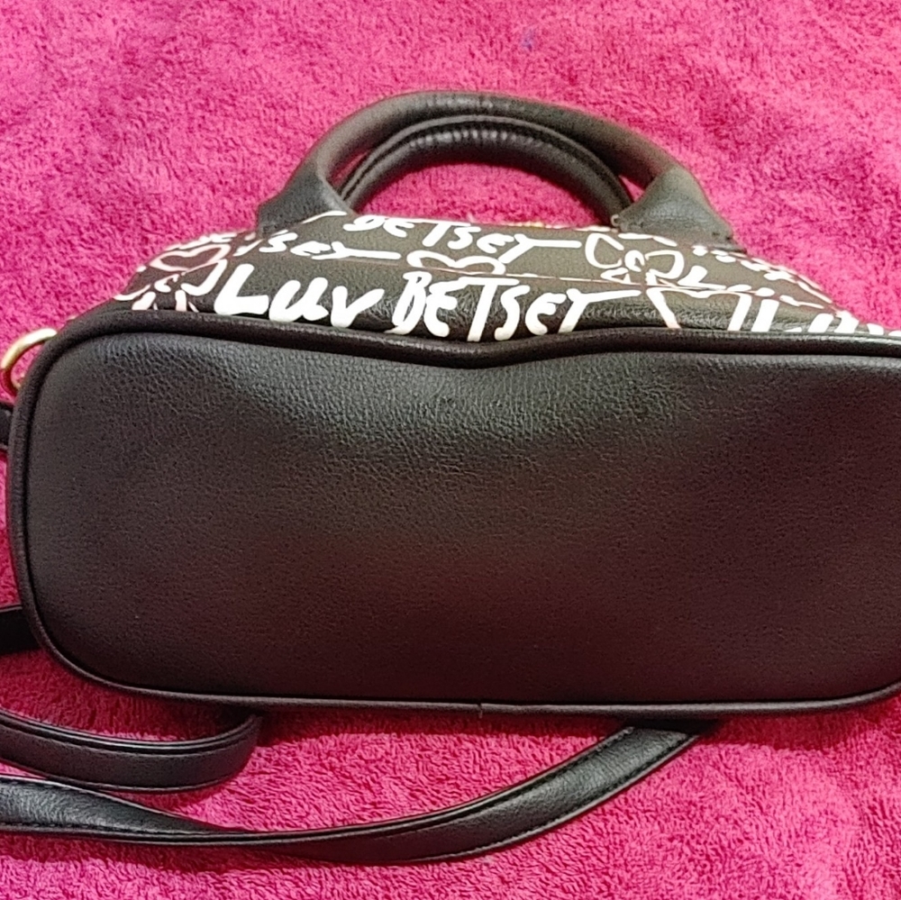 Betsy Johnson Handbag - Picture 4 of 8